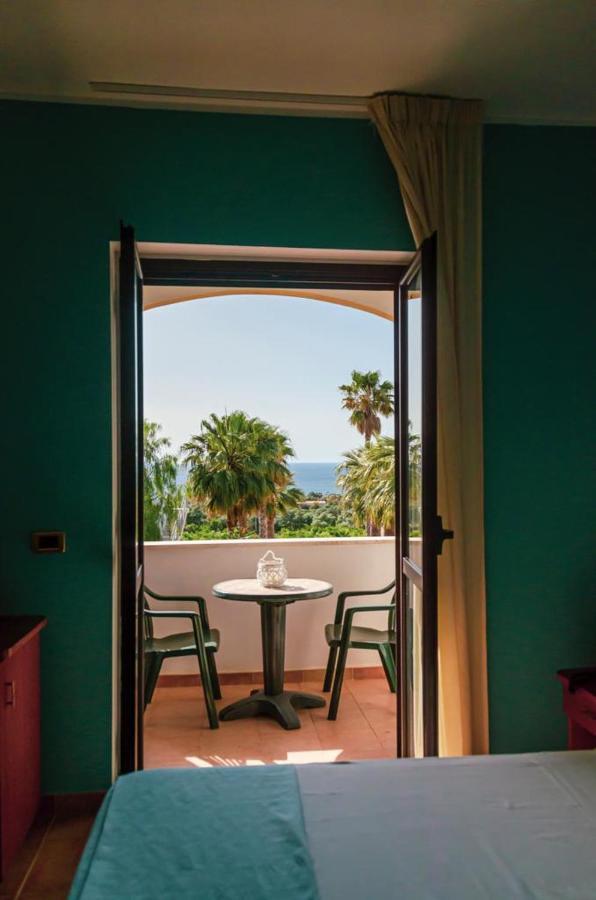 Costa Degli Dei Resort Capo Vaticano Kültér fotó